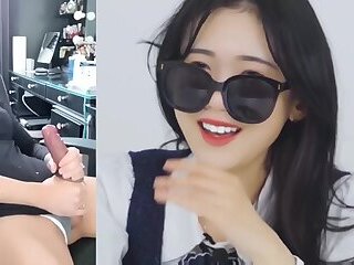 Koreans react: Shemale Dick Reveals