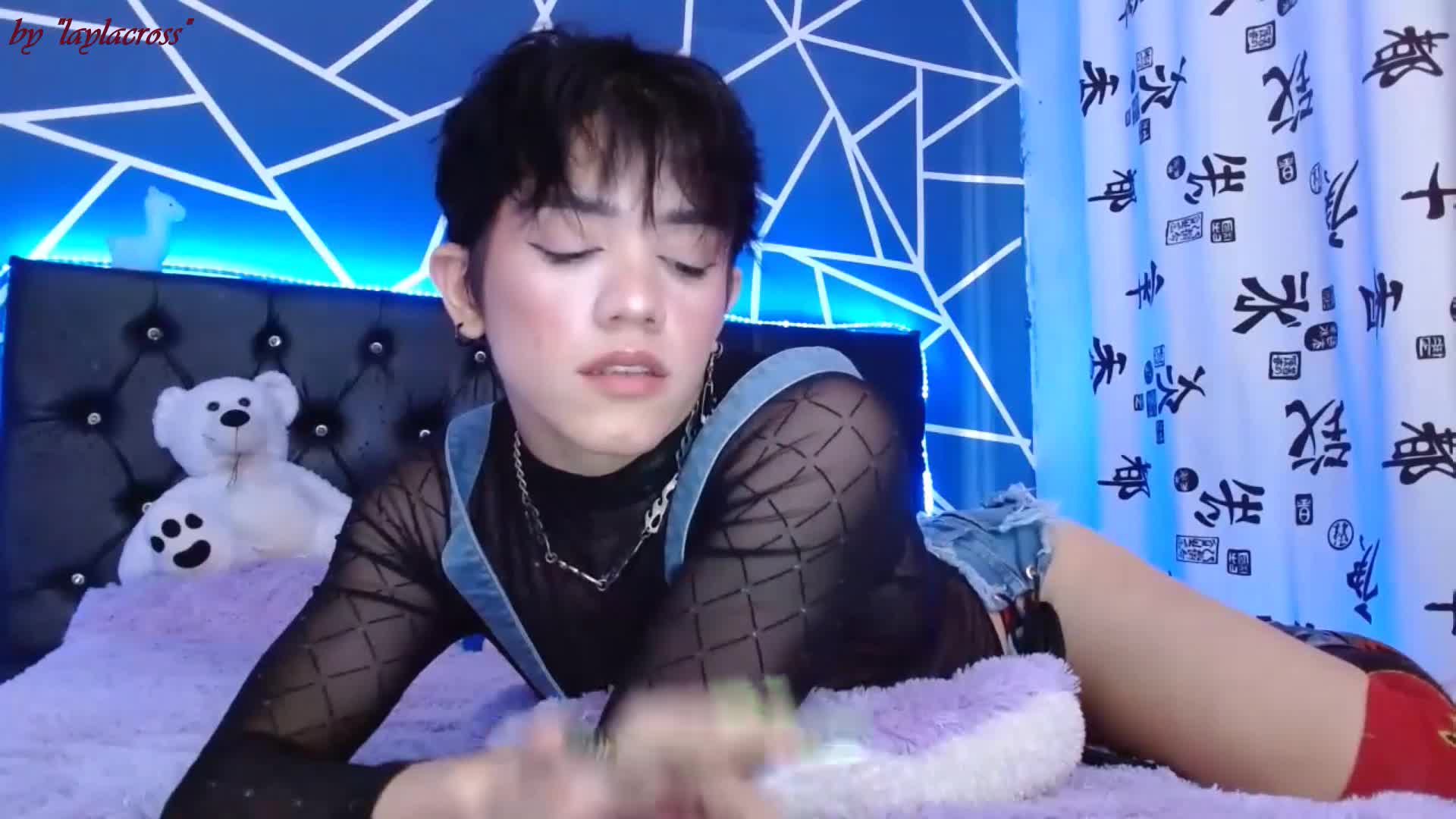 sexy femboy camshow!